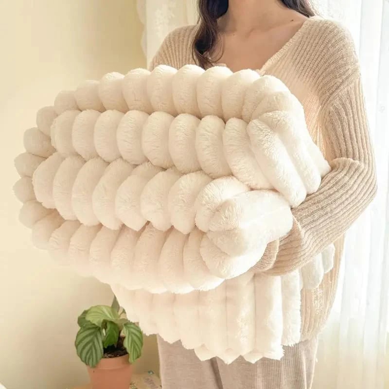🛏️Thickened Rabbit Plush Velvet Cover Blanket🍂Wrap up in Ultimate Comfort